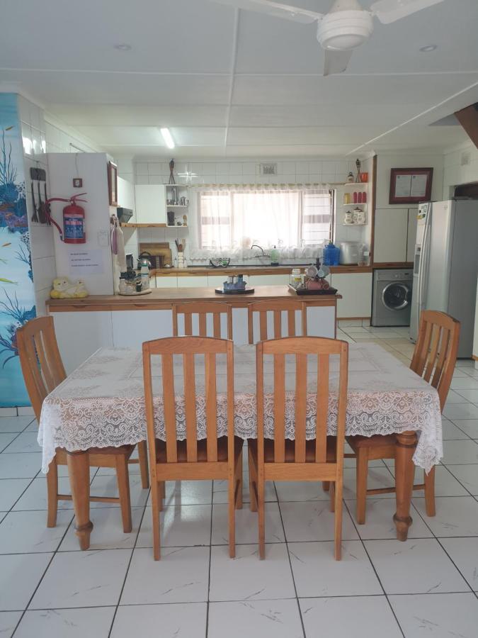 Deep Blue Guest House Amanzimtoti Exterior foto